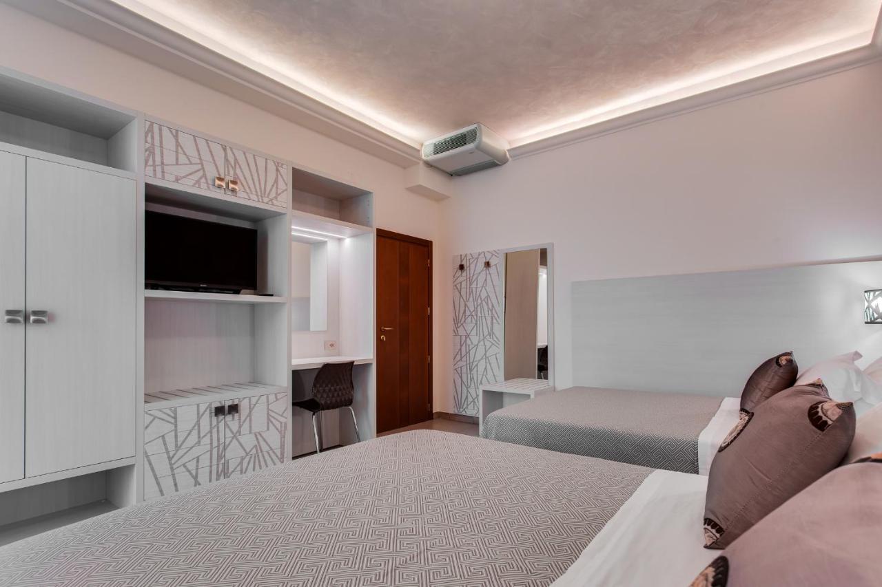 Hotel Dolcevita Cesena Bagian luar foto