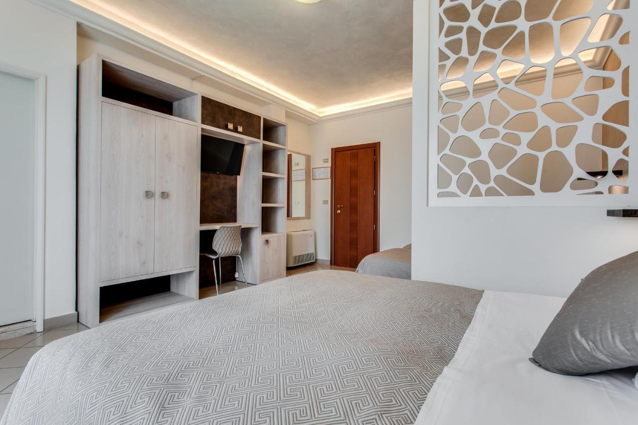 Hotel Dolcevita Cesena Bagian luar foto