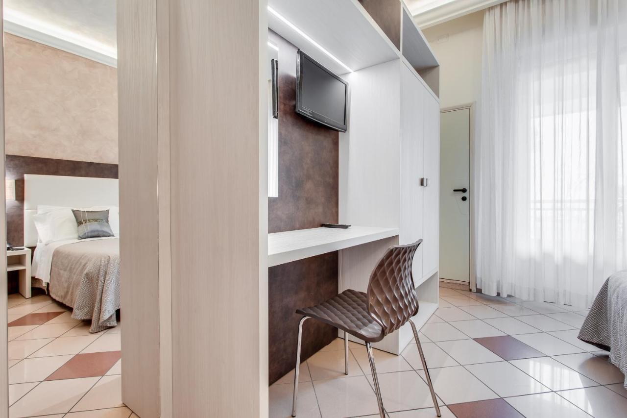 Hotel Dolcevita Cesena Bagian luar foto