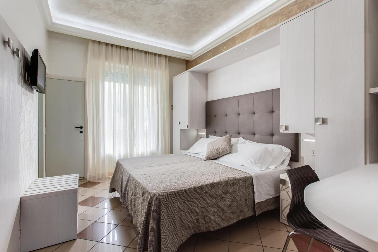 Hotel Dolcevita Cesena Bagian luar foto