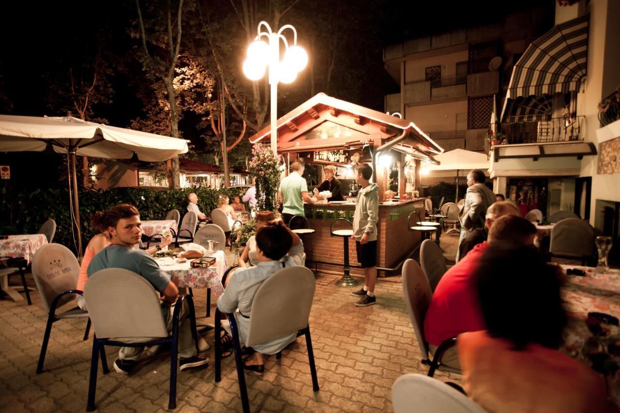 Hotel Dolcevita Cesena Bagian luar foto