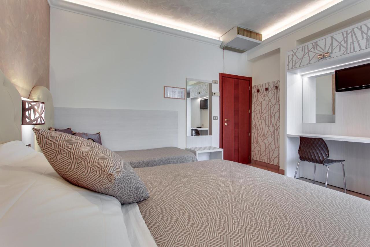 Hotel Dolcevita Cesena Bagian luar foto