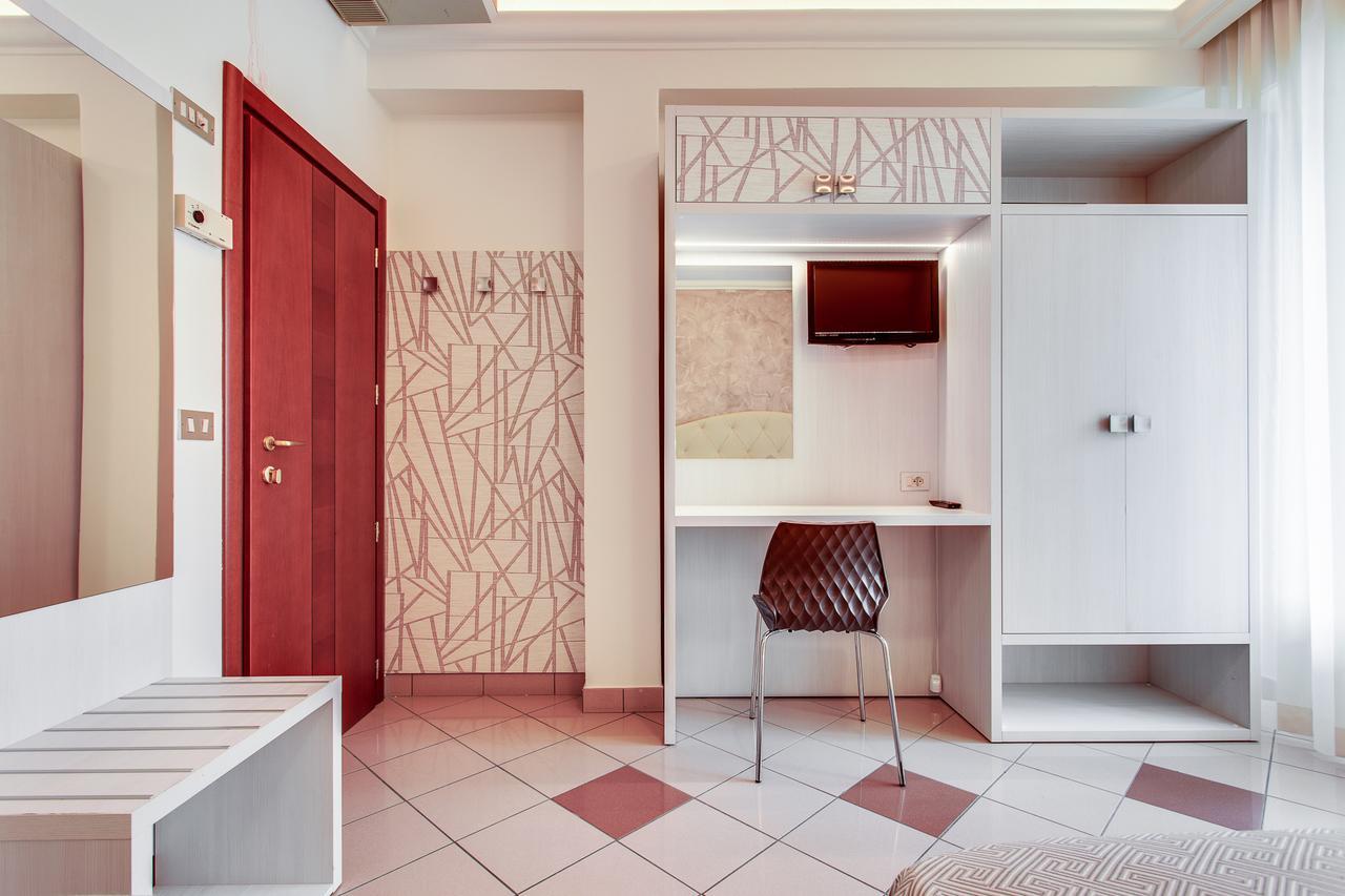 Hotel Dolcevita Cesena Bagian luar foto