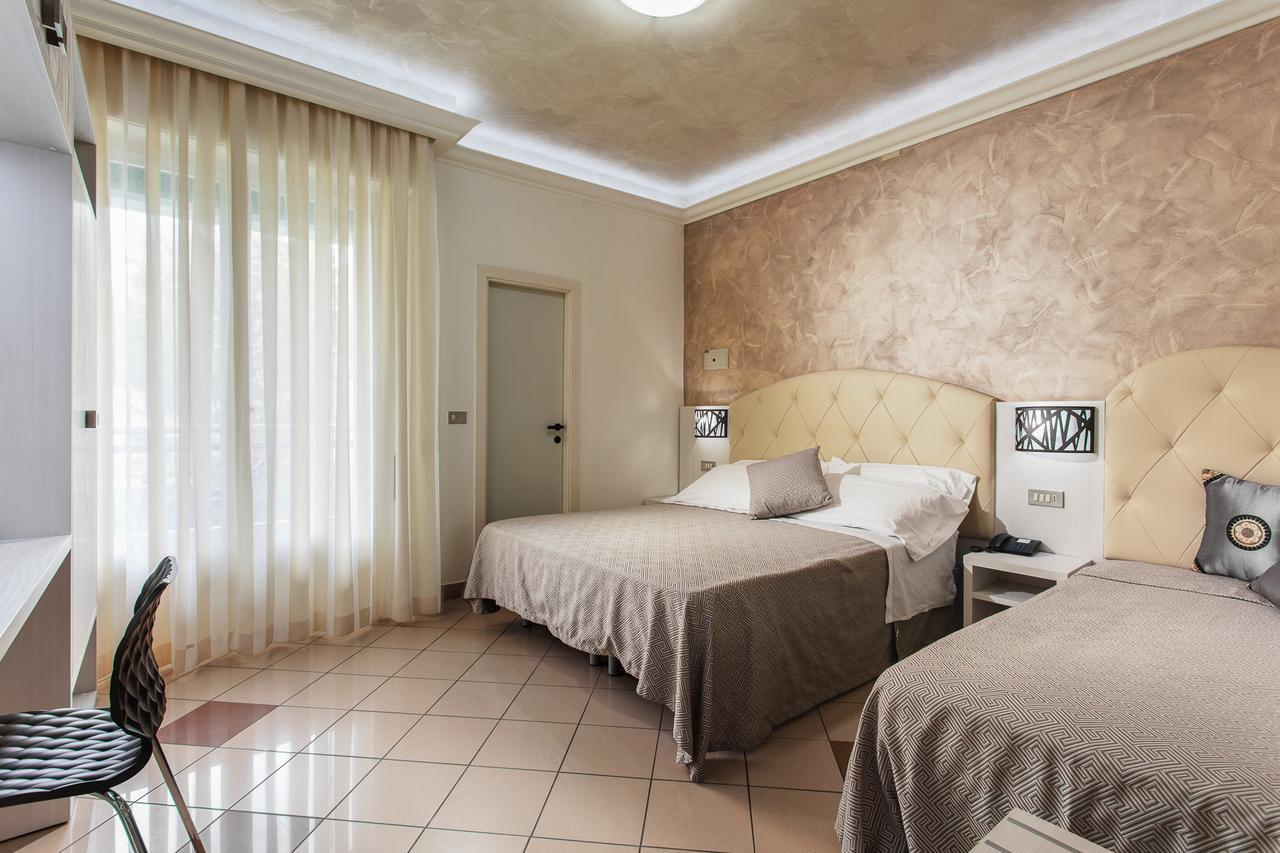 Hotel Dolcevita Cesena Bagian luar foto