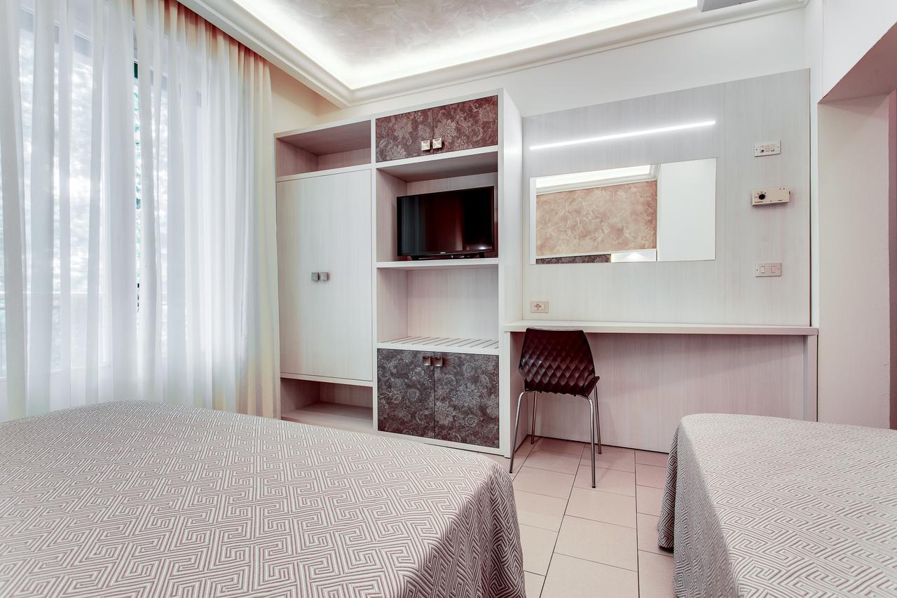 Hotel Dolcevita Cesena Bagian luar foto