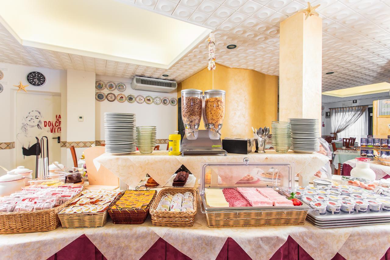 Hotel Dolcevita Cesena Ruang foto